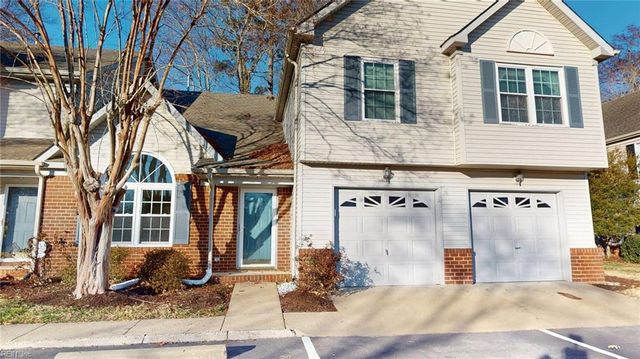 316 S Hill LN, Chesapeake, VA 23322