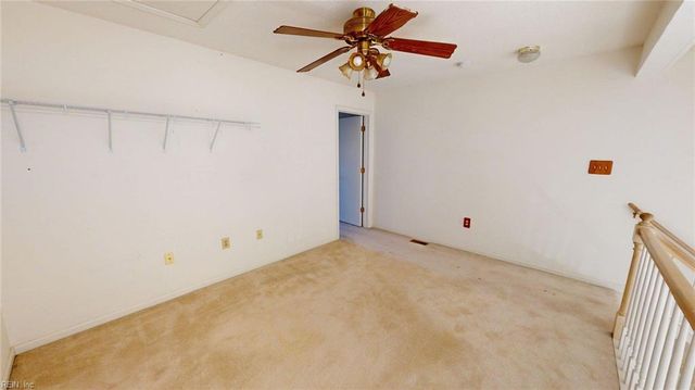 316 S Hill LN, Chesapeake, VA 23322