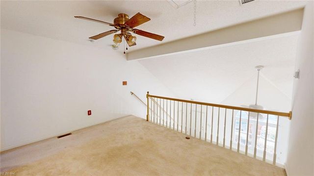 316 S Hill LN, Chesapeake, VA 23322