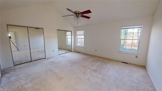 316 S Hill LN, Chesapeake, VA 23322