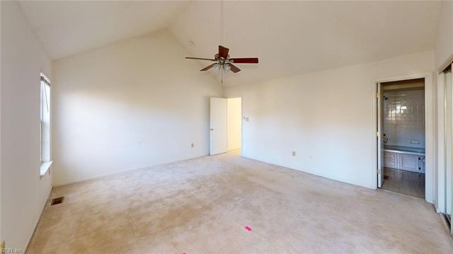 316 S Hill LN, Chesapeake, VA 23322