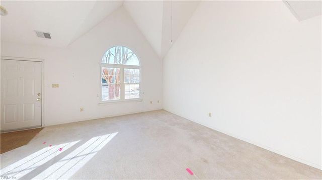 316 S Hill LN, Chesapeake, VA 23322