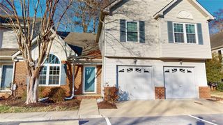 316 S Hill LN, Chesapeake, VA 23322