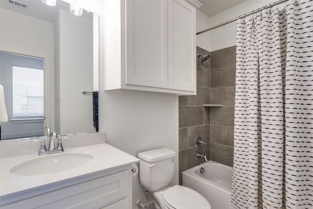 2812 Addison Park Lane, Fort Worth, TX 76110