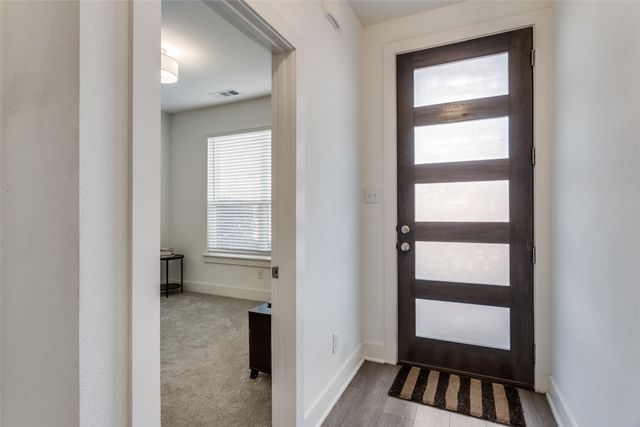 2812 Addison Park Lane, Fort Worth, TX 76110