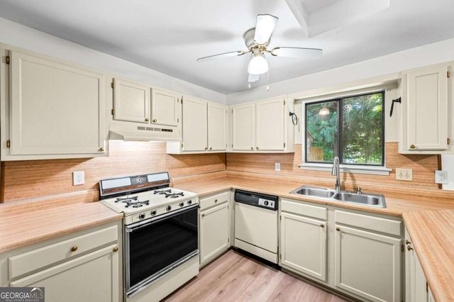 260 Toweridge Drive, Marietta, GA 30064