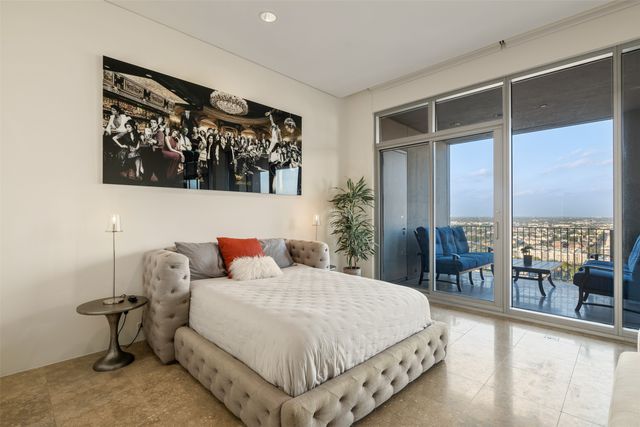 1717 Arts Plaza 2202, Dallas, TX 75201