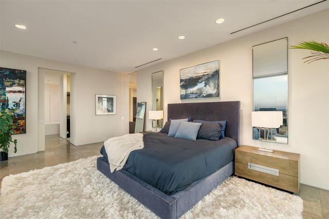 1717 Arts Plaza 2202, Dallas, TX 75201