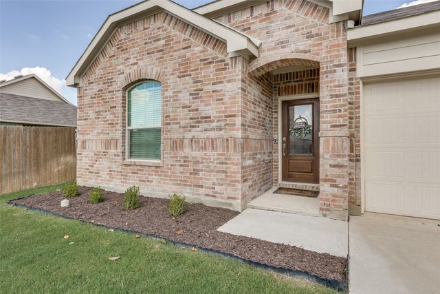 1136 Cropout Way, Fort Worth, TX 76052