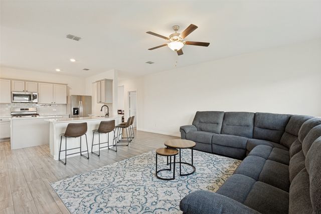 1136 Cropout Way, Fort Worth, TX 76052