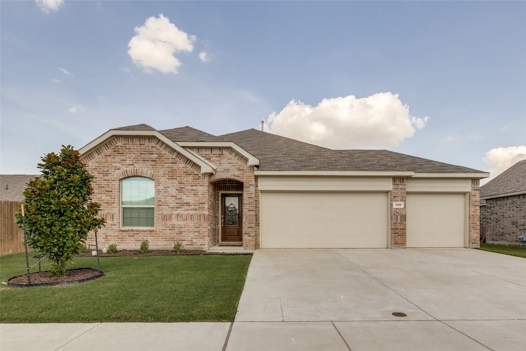 1136 Cropout Way, Fort Worth, TX 76052