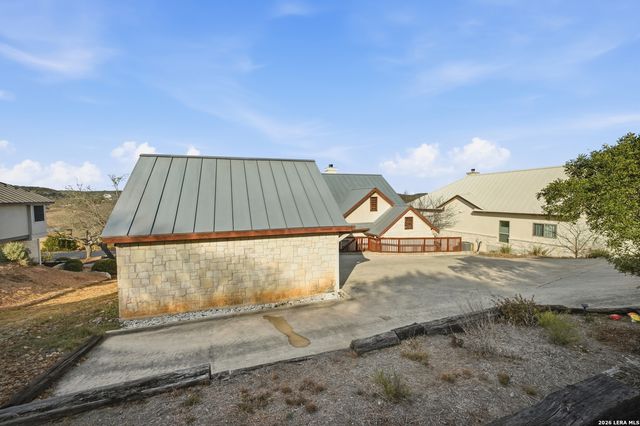 204 Tapatio Dr. W, Boerne, TX 78006