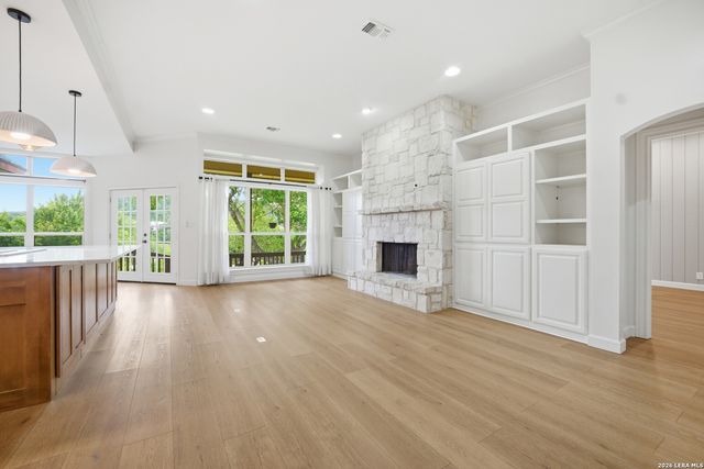 204 Tapatio Dr. W, Boerne, TX 78006