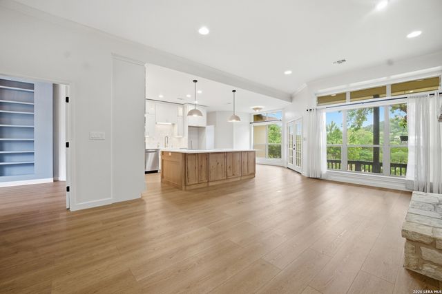 204 Tapatio Dr. W, Boerne, TX 78006