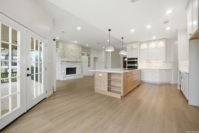 204 Tapatio Dr. W, Boerne, TX 78006