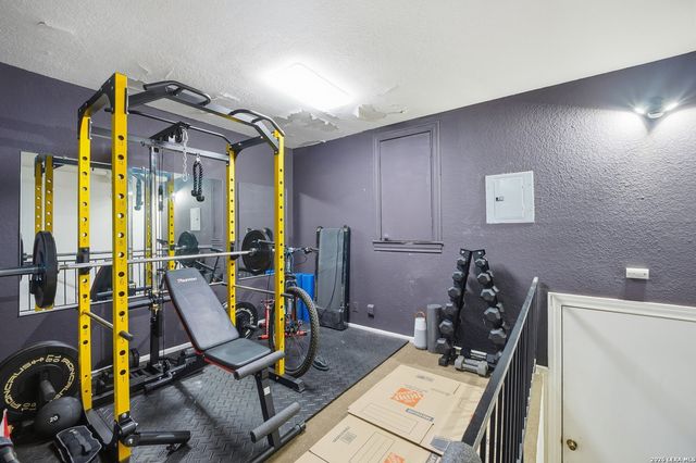 204 Tapatio Dr. W, Boerne, TX 78006