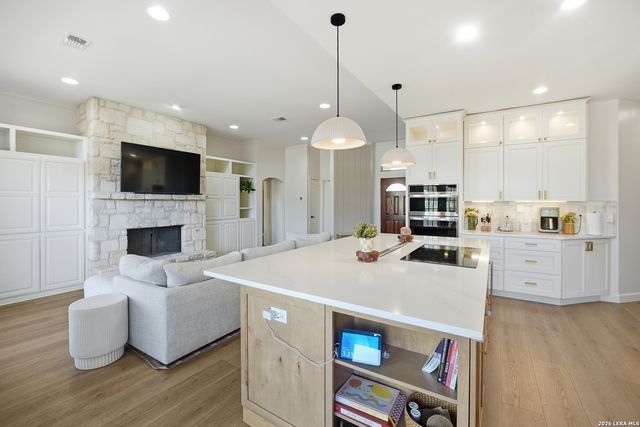 204 Tapatio Dr. W, Boerne, TX 78006