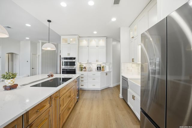 204 Tapatio Dr. W, Boerne, TX 78006