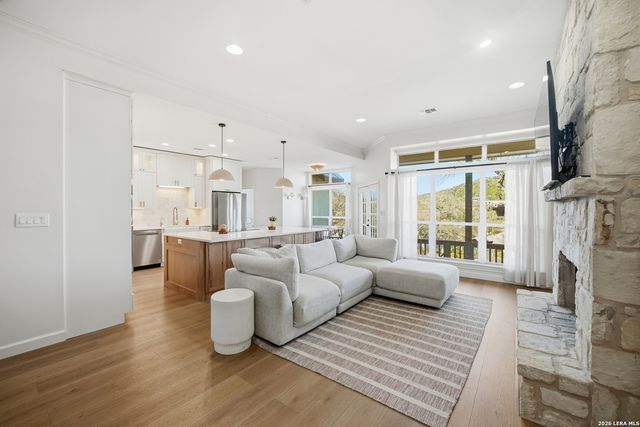 204 Tapatio Dr. W, Boerne, TX 78006