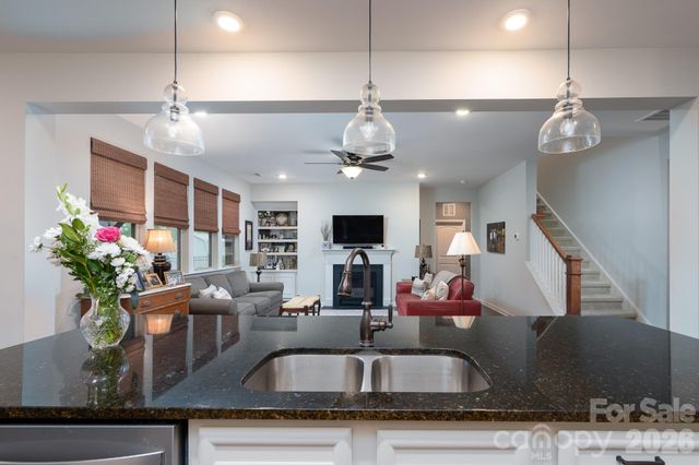858 Double Oak Lane SE, Concord, NC 28025