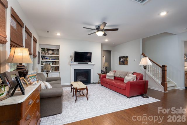 858 Double Oak Lane SE, Concord, NC 28025