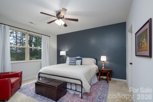 858 Double Oak Lane SE, Concord, NC 28025