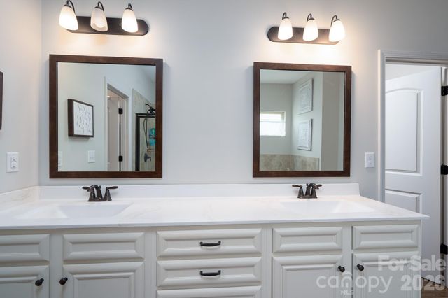 858 Double Oak Lane SE, Concord, NC 28025