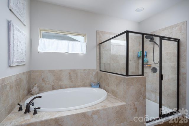 858 Double Oak Lane SE, Concord, NC 28025