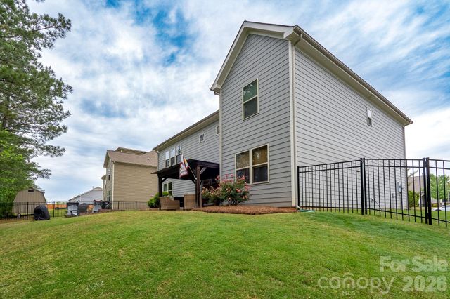 858 Double Oak Lane SE, Concord, NC 28025