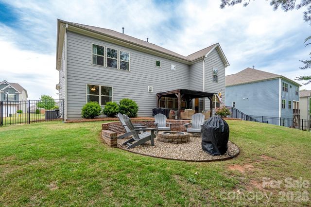 858 Double Oak Lane SE, Concord, NC 28025