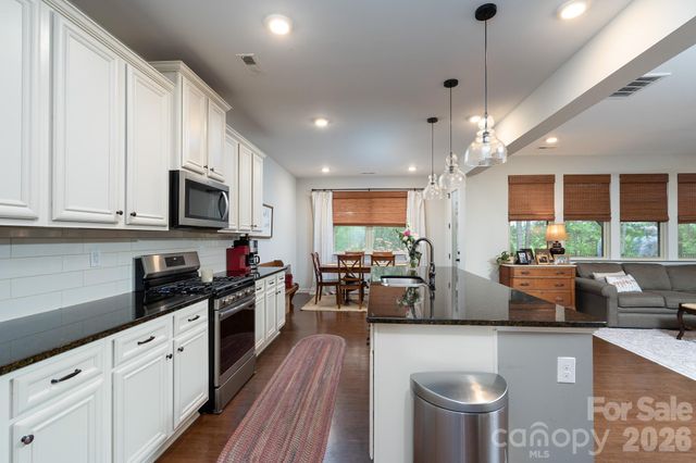 858 Double Oak Lane SE, Concord, NC 28025