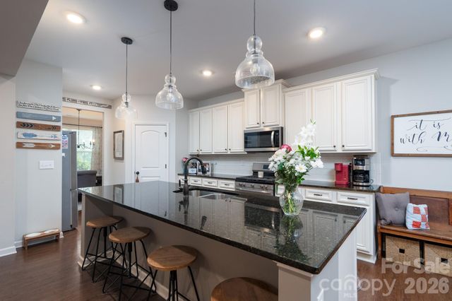 858 Double Oak Lane SE, Concord, NC 28025
