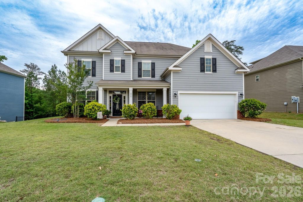 858 Double Oak Lane SE, Concord, NC 28025