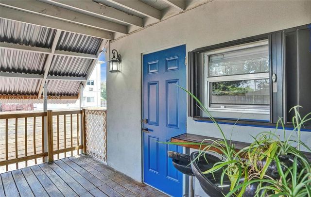 2135 SW 4th St, Miami, FL 33135