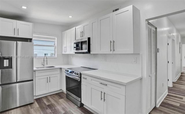 2135 SW 4th St, Miami, FL 33135