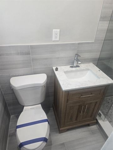 3300 SE 6th St 6, Pompano Beach, FL 33062