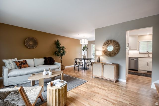 7492 S CLARET ST, Cottonwood Heights, UT 84121