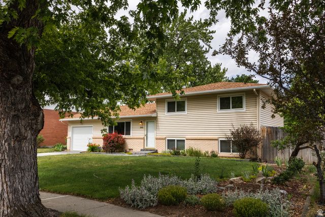 7492 S CLARET ST, Cottonwood Heights, UT 84121