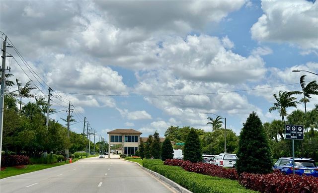 12650 SW 6th St 412K, Pembroke Pines, FL 33027