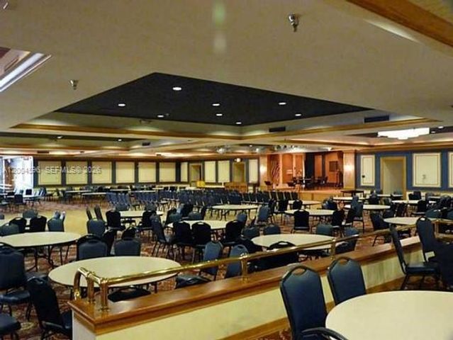 12650 SW 6th St 412K, Pembroke Pines, FL 33027