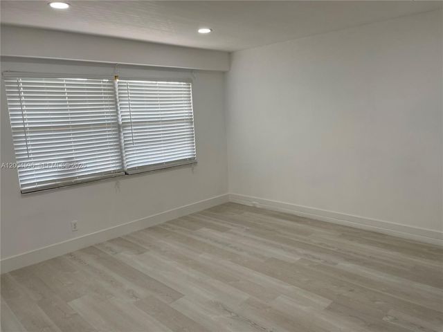 12650 SW 6th St 412K, Pembroke Pines, FL 33027