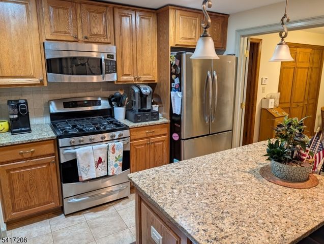 95 Third Ave, Garwood Boro, NJ 07027