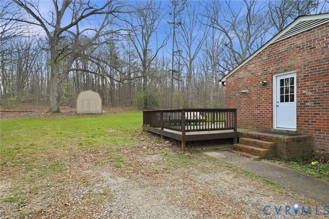 2174 Mountain View Rd, Powhatan, VA 23139