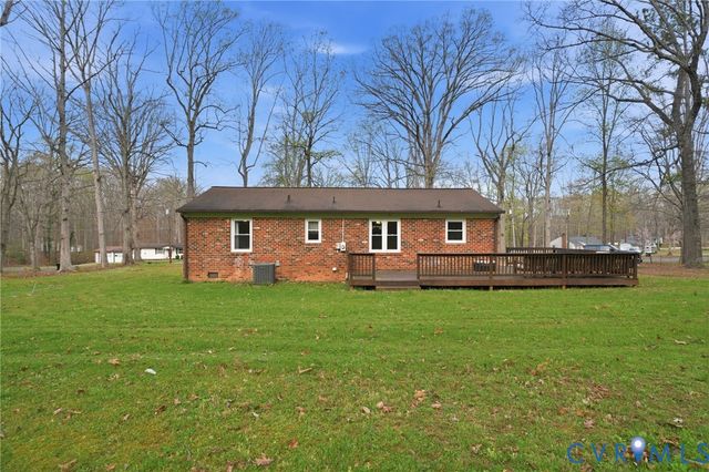 2174 Mountain View Rd, Powhatan, VA 23139