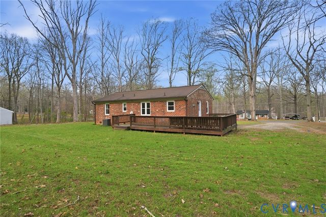 2174 Mountain View Rd, Powhatan, VA 23139