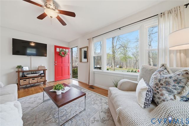 2174 Mountain View Rd, Powhatan, VA 23139