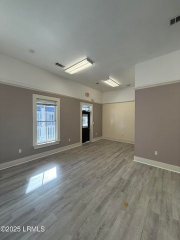 1 Merchants Ln Ste 205, Lady's Island, SC 29907