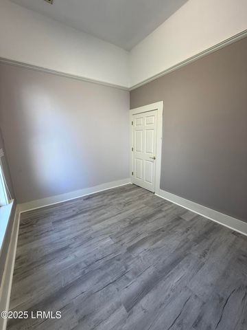 1 Merchants Ln Ste 205, Lady's Island, SC 29907