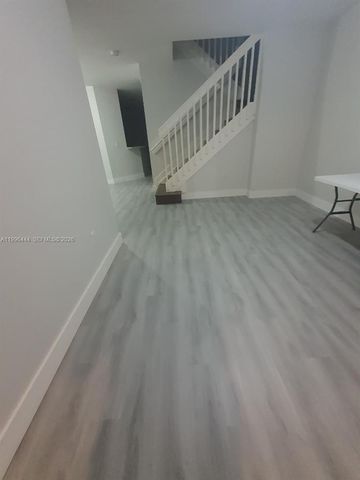 16648 SW 83rd Ln 16648, Miami, FL 33193