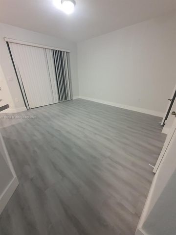 16648 SW 83rd Ln 16648, Miami, FL 33193